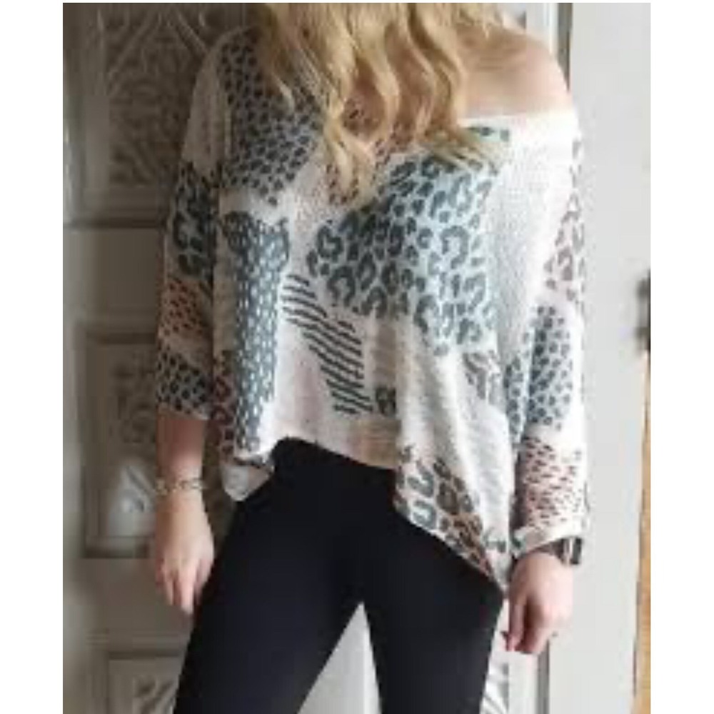 POL Animal Print Poncho Top Lightweight Knit Pullover Bohemian Women's Size L - Picture 9 of 9